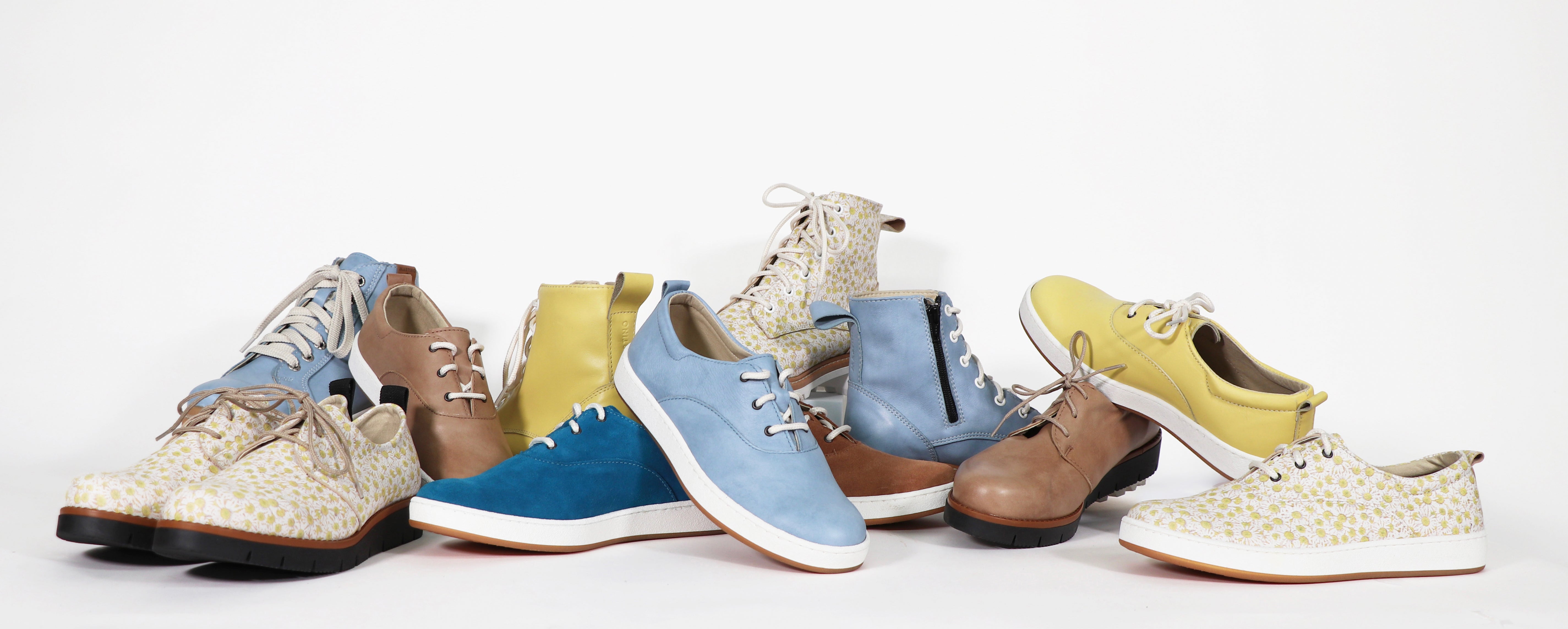 Ce printemps, osez la couleur avec des styles exclusifs à Martino qui ajouteront de la joie aux jours gris. Imperméables, en cuir véritable et fabriquées au Canada, les nouveautés Martino sont parfaites pour accueillir le printemps avec style.